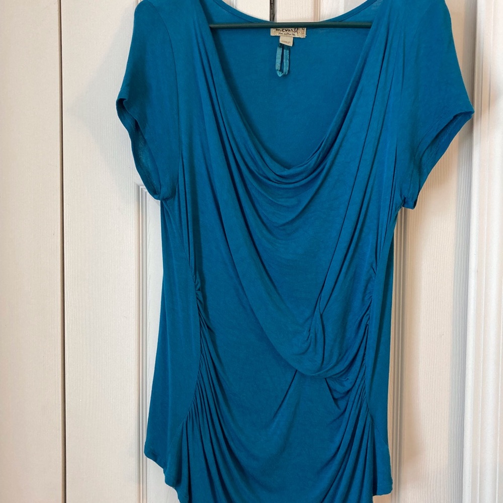 One World Size L Blue Shirred Top